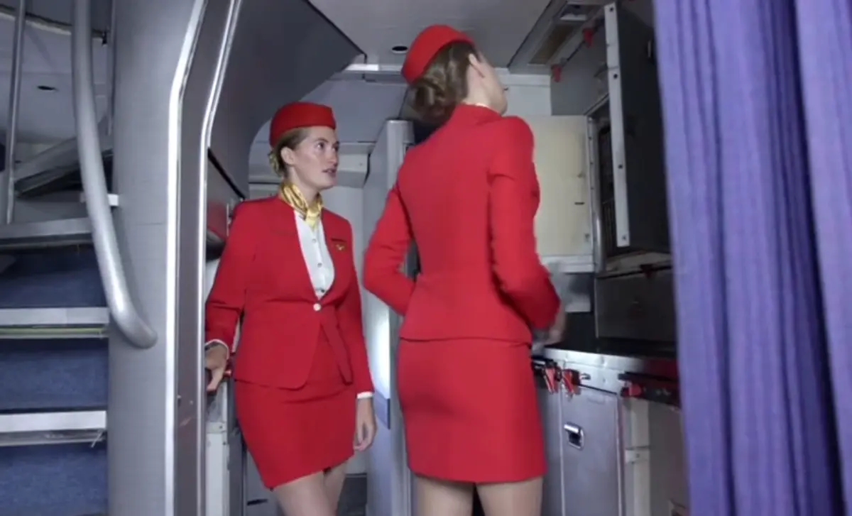 《法国空姐2019(多塞尔航空)》资源下载-在线观看全集-法国空姐手机免费观看HD高清完整版