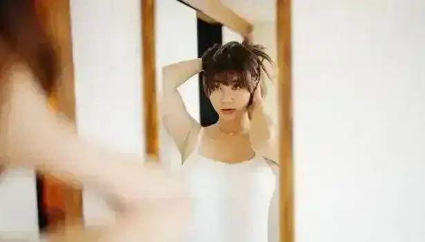 《网络红人吴梦梦》全集1080P高清画质-吴梦梦无删减第三季完整版-沈娜娜双人特辑独家放送-免费在线观看