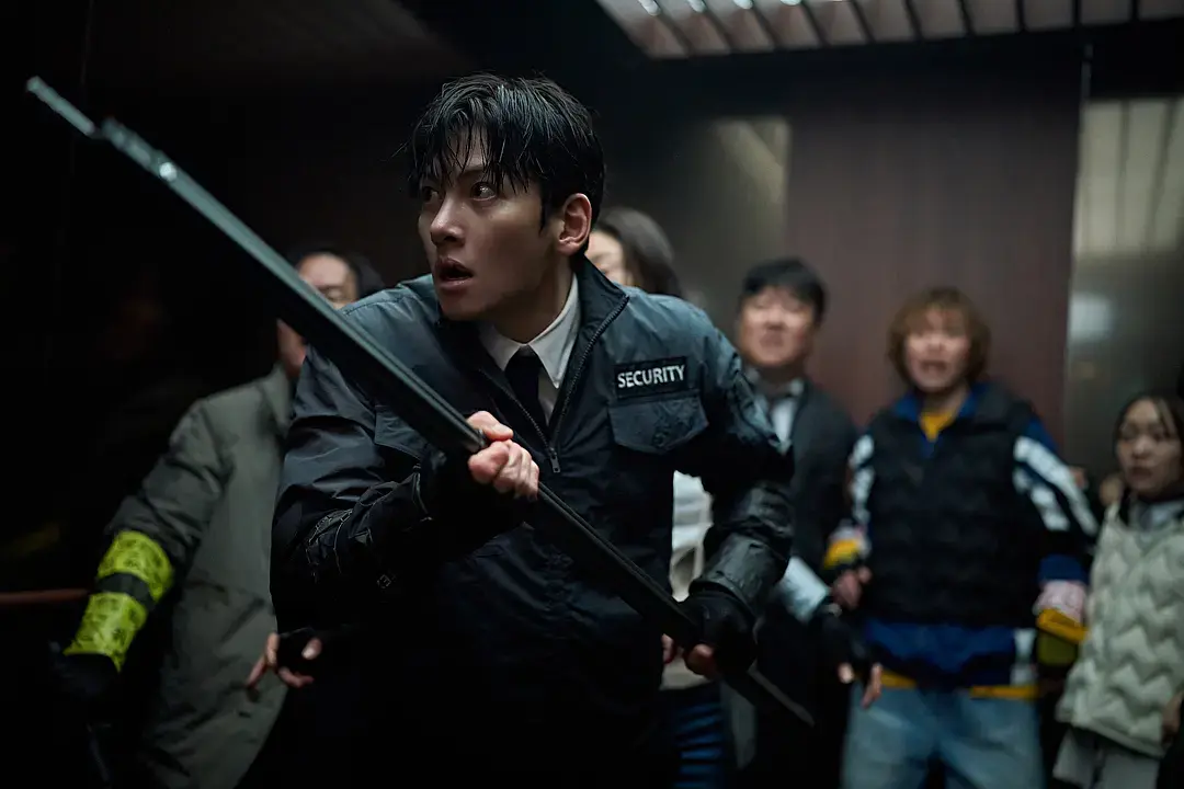 2026热播韩国恐怖片《群体》全集无删减完整版在线观看-全智贤具教焕主演《群体》HD高清播放-免费观看无广告