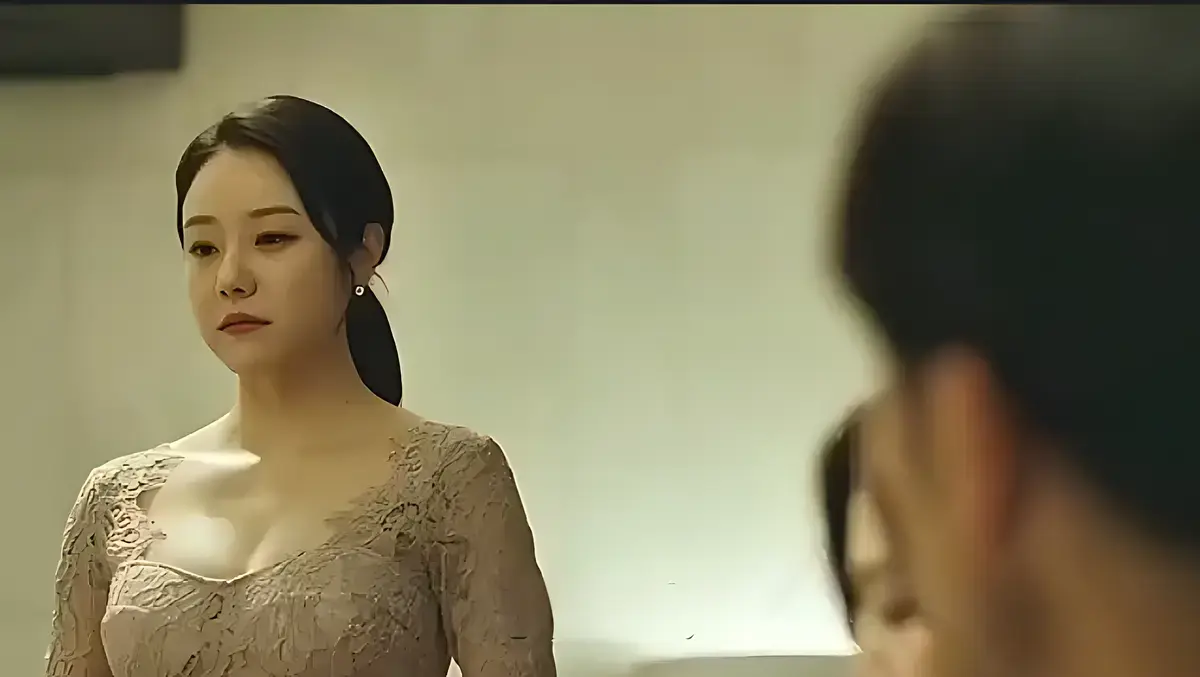 韩国伦理剧《漂亮的保姆》高清未删减完整版-小保姆与男主人禁忌之恋剧情解析1-N集-无广告在线观看免费正片-正版高清资源电影天堂