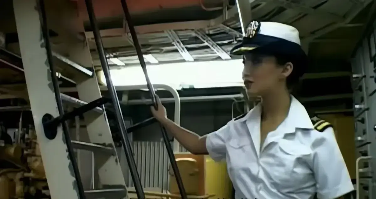 《军舰上的女兵》1080P无广告完整版免费观看-《军舰上的女兵》未删减版高清在线观看-军舰上的女兵全集中文版资源网盘下载